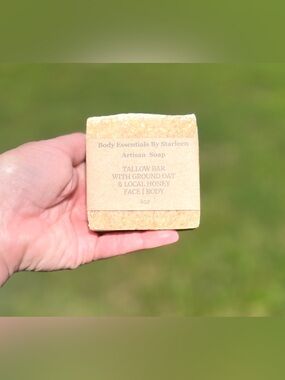 Hand Crafted Pure Tallow Bar - with Local Honey & Oat